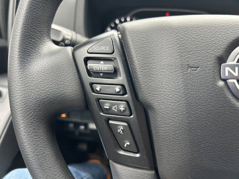 2023 Nissan Frontier SV