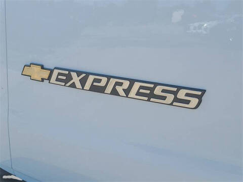 2025 Chevrolet Express 2500