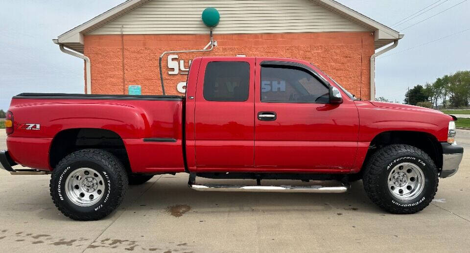 1999 Chevrolet Silverado 1500 for sale at Illinois Auto Wholesalers in Tolono, IL