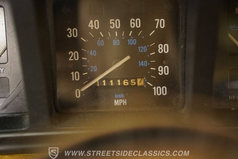 1989 Jeep Grand Wagoneer