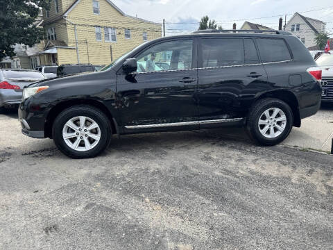 2012 Toyota Highlander SE