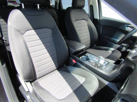 2019 Ford Edge SE