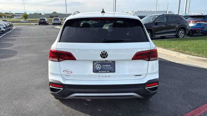 2024 Volkswagen Taos SE 4Motion