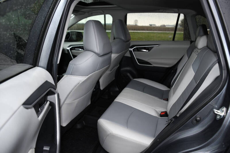 2020 Toyota RAV4 XLE Premium