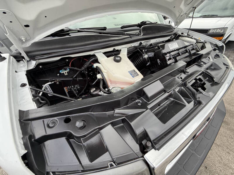 2021 GMC Savana 2500