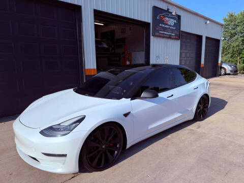 2020 Tesla Model 3 Performance