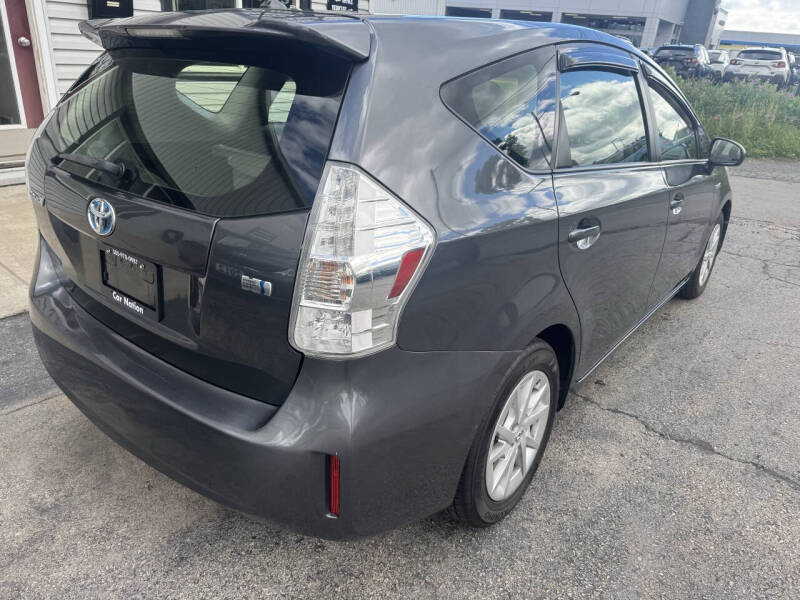 2012 Toyota Prius v Two