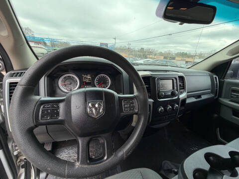 2015 RAM 1500 SLT