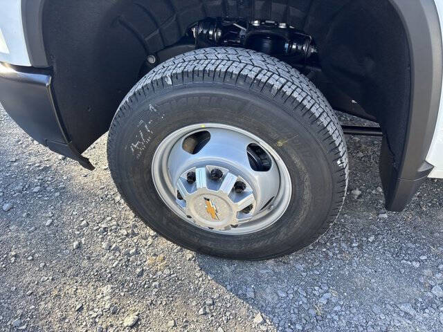 2026 Chevrolet Silverado 3500HD CC Work Truck