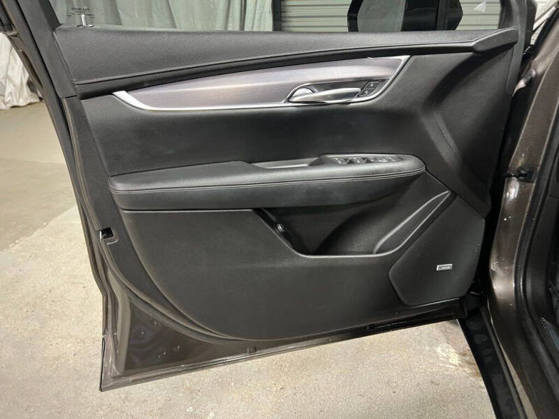 2020 Cadillac XT5 Luxury