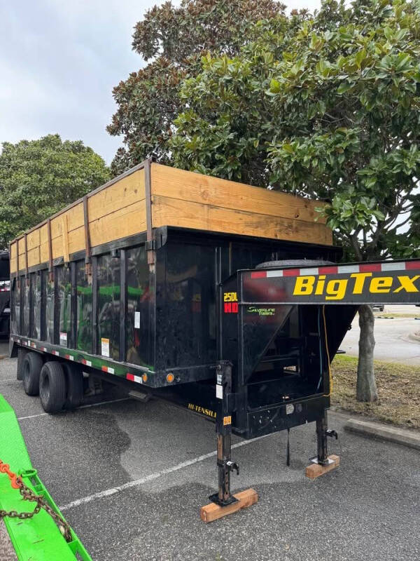 2022 Big Tex Trailer Gooseneck Dump