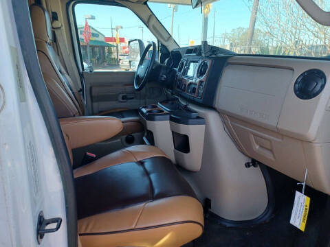 2015 Ford E-450