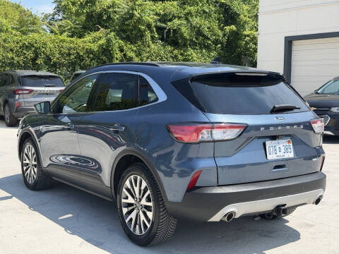 2020 Ford Escape Titanium