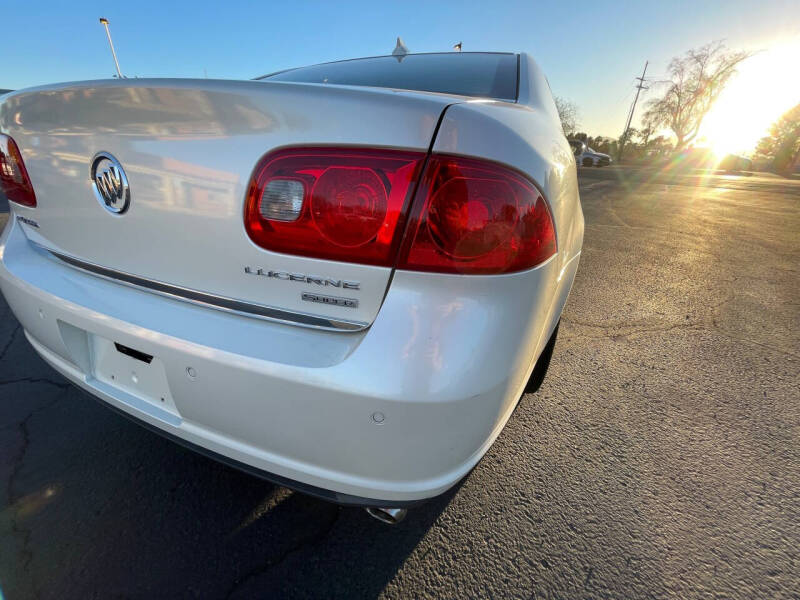 2011 Buick Lucerne Super