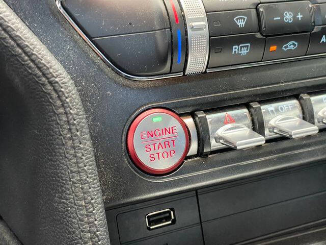 2020 Ford Mustang EcoBoost