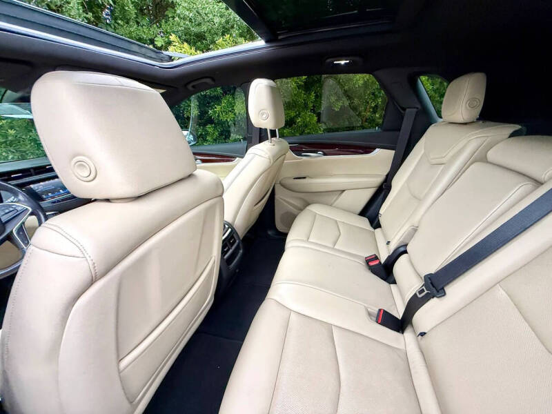 2018 Cadillac XT5 Premium Luxury