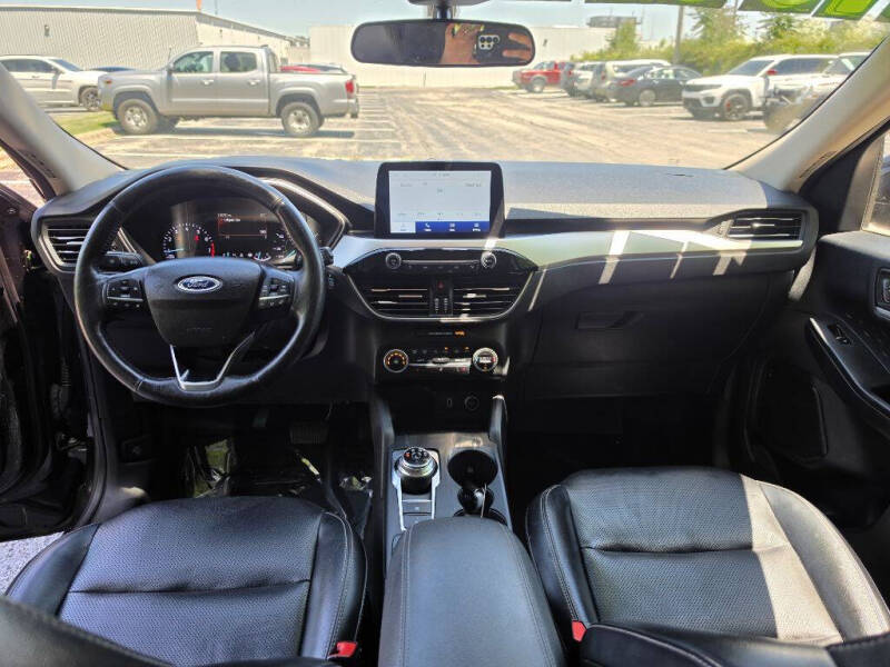 2020 Ford Escape SEL