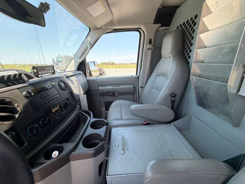 2013 Ford E-Series E-350 SD