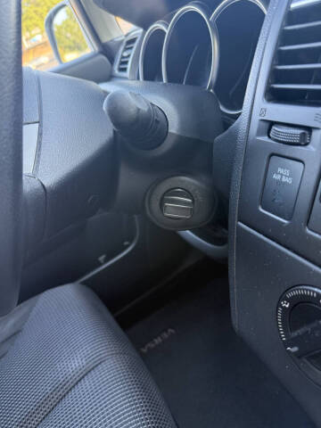 2012 Nissan Versa 1.8 S