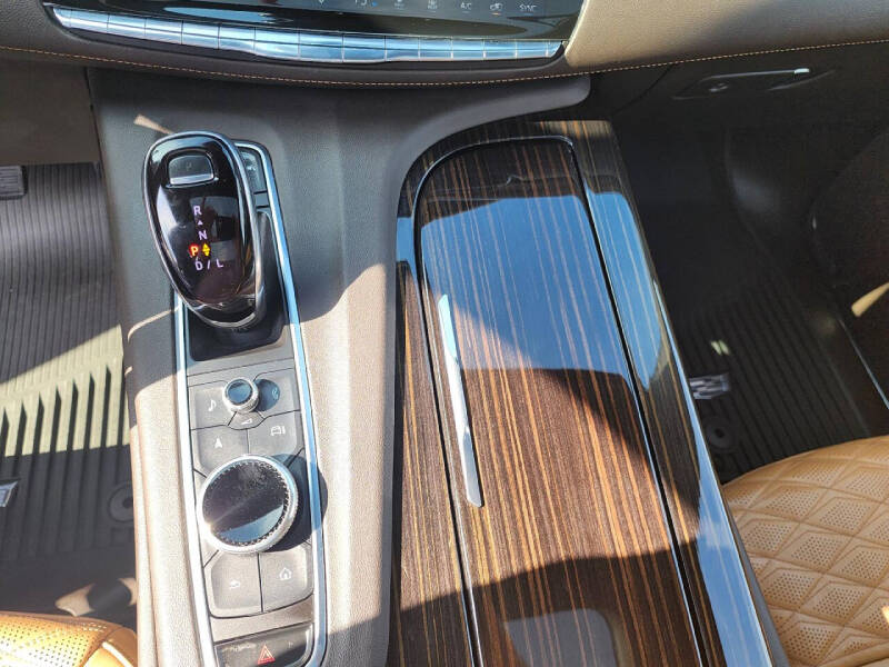 2022 Cadillac Escalade ESV Premium Luxury