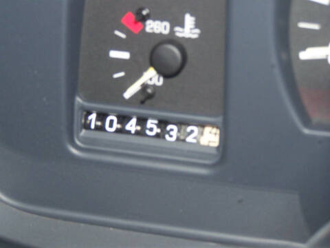 1990 Pontiac Sunbird LE