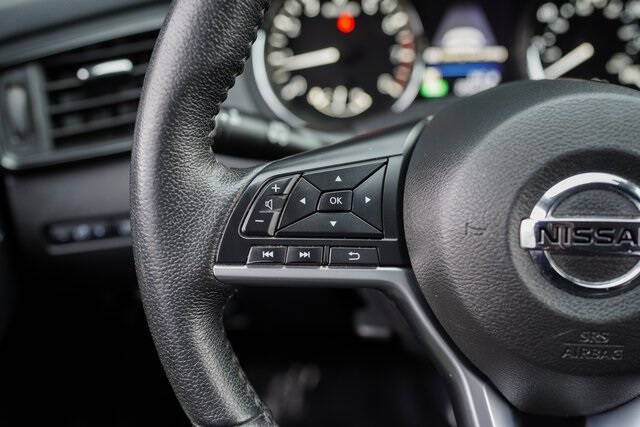 2020 Nissan Rogue SL