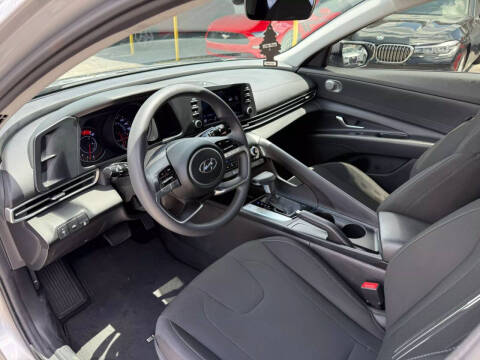 2022 Hyundai Elantra