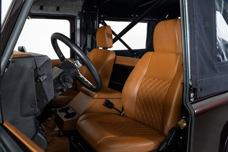 1985 Land Rover Defender