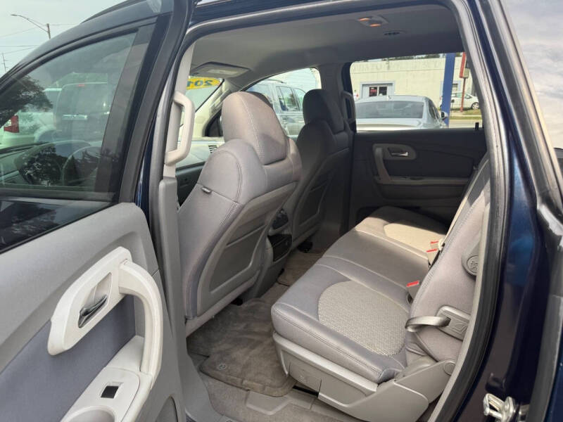 2012 Chevrolet Traverse LS