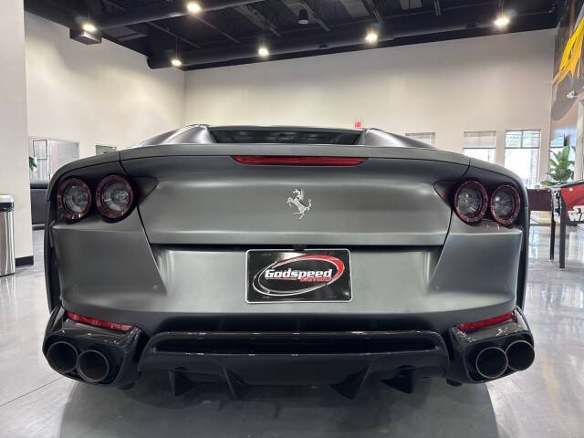 2021 Ferrari 812 GTS