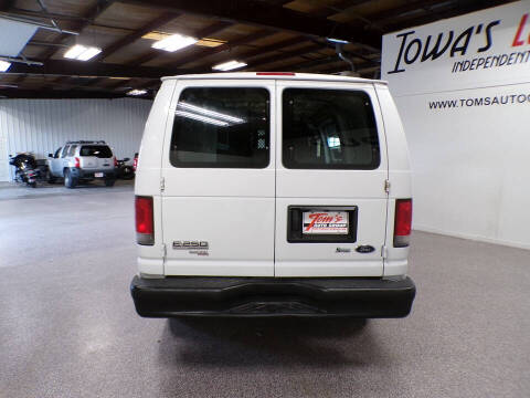 2014 Ford E-Series E-250
