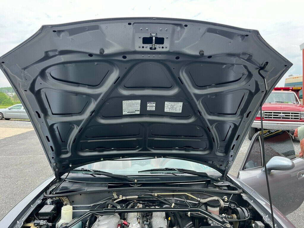 2002 Mazda MX-5 Miata 31
