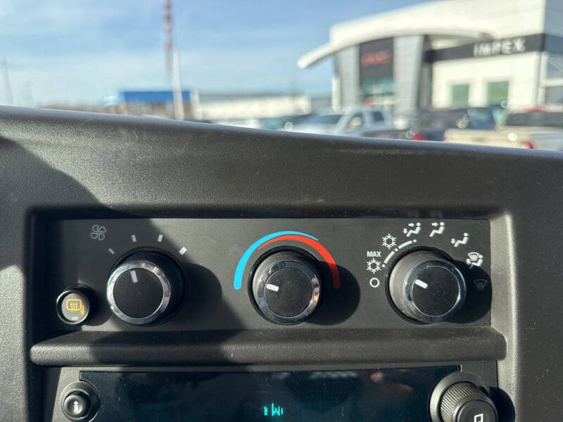 2024 GMC Savana 2500