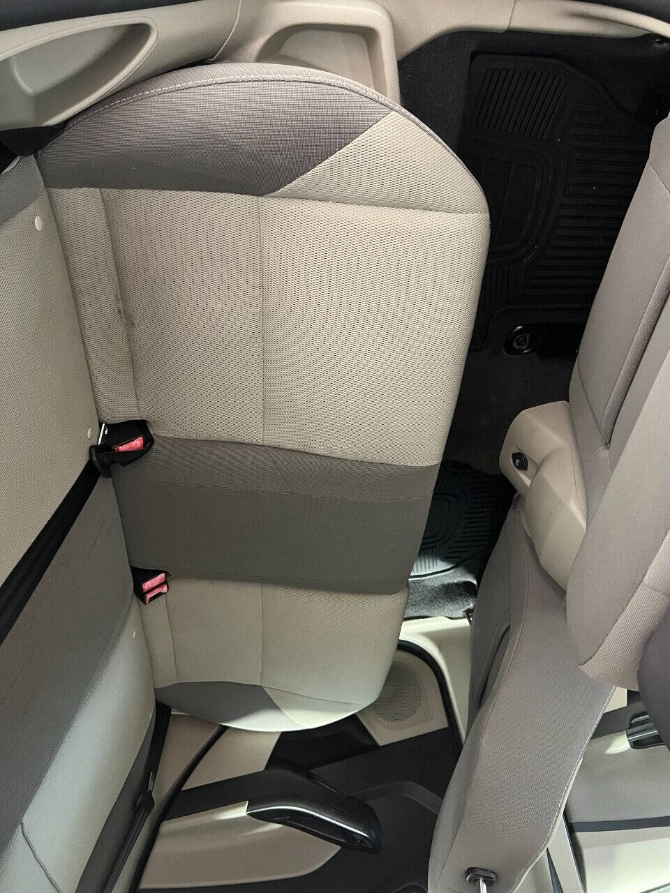 2013 FORD Focus Hatchback - $6,999