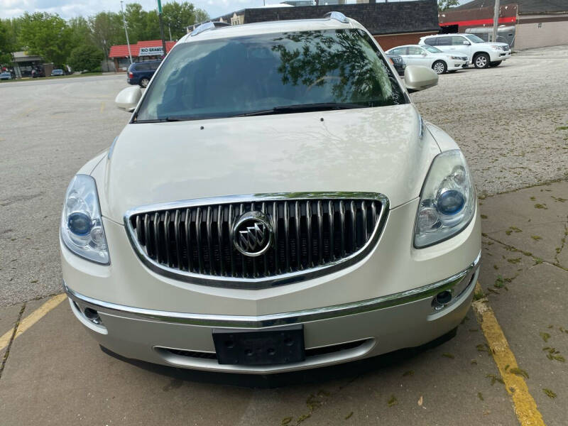 2008 Buick Enclave for sale at Locust Auto Sales in Davenport IA