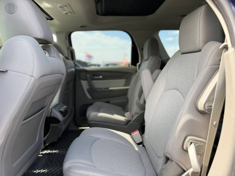 2015 GMC Acadia SLE-2