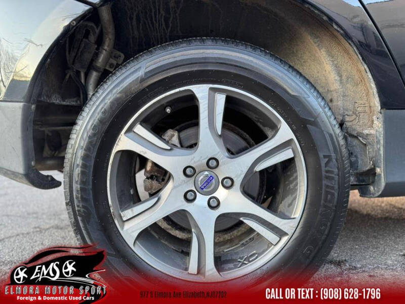 2011 Volvo XC60 T6 R-Design