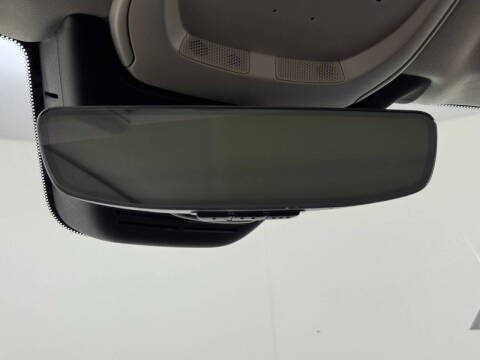 2024 Volvo XC90 Recharge T8 Core Bright Theme