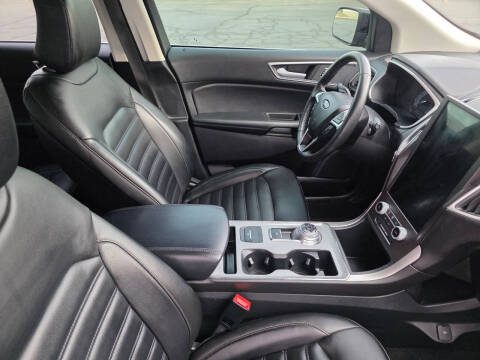2021 Ford Edge
