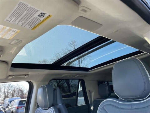 2023 Lincoln Navigator L Black Label