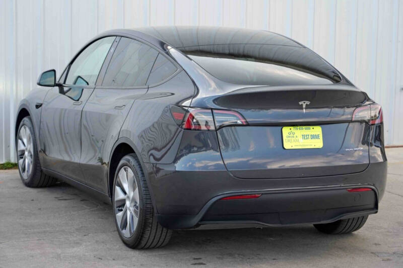 2024 Tesla Model Y Long Range