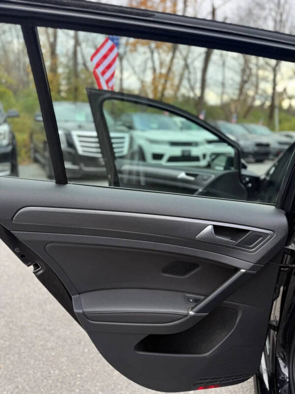 2019 Volkswagen Golf SportWagen