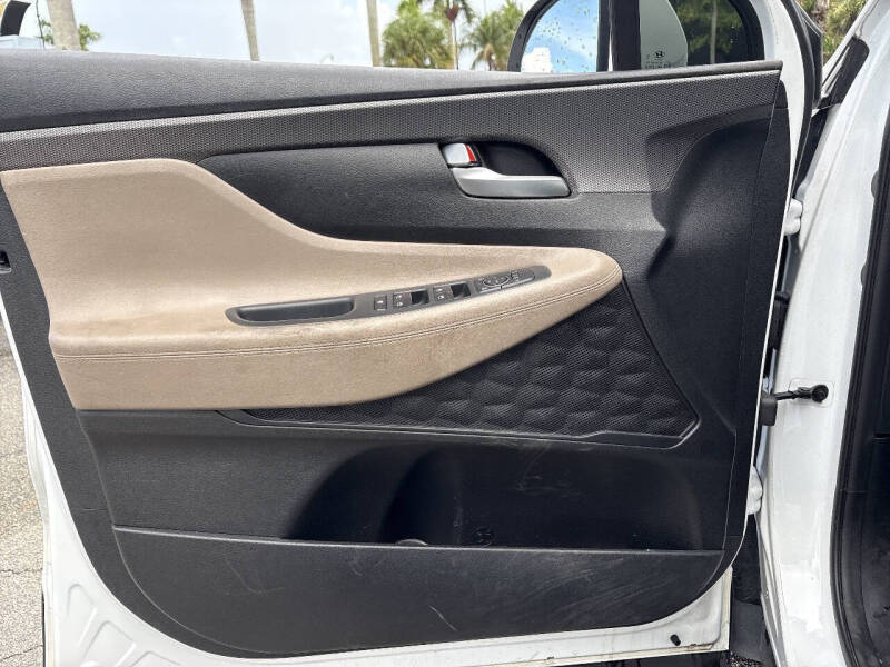 2020 Hyundai Santa Fe SE