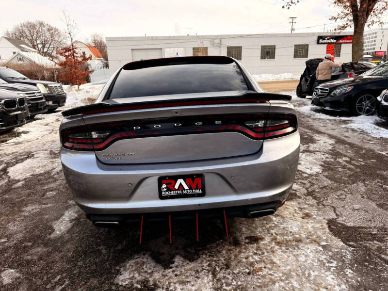 2016 Dodge Charger SXT