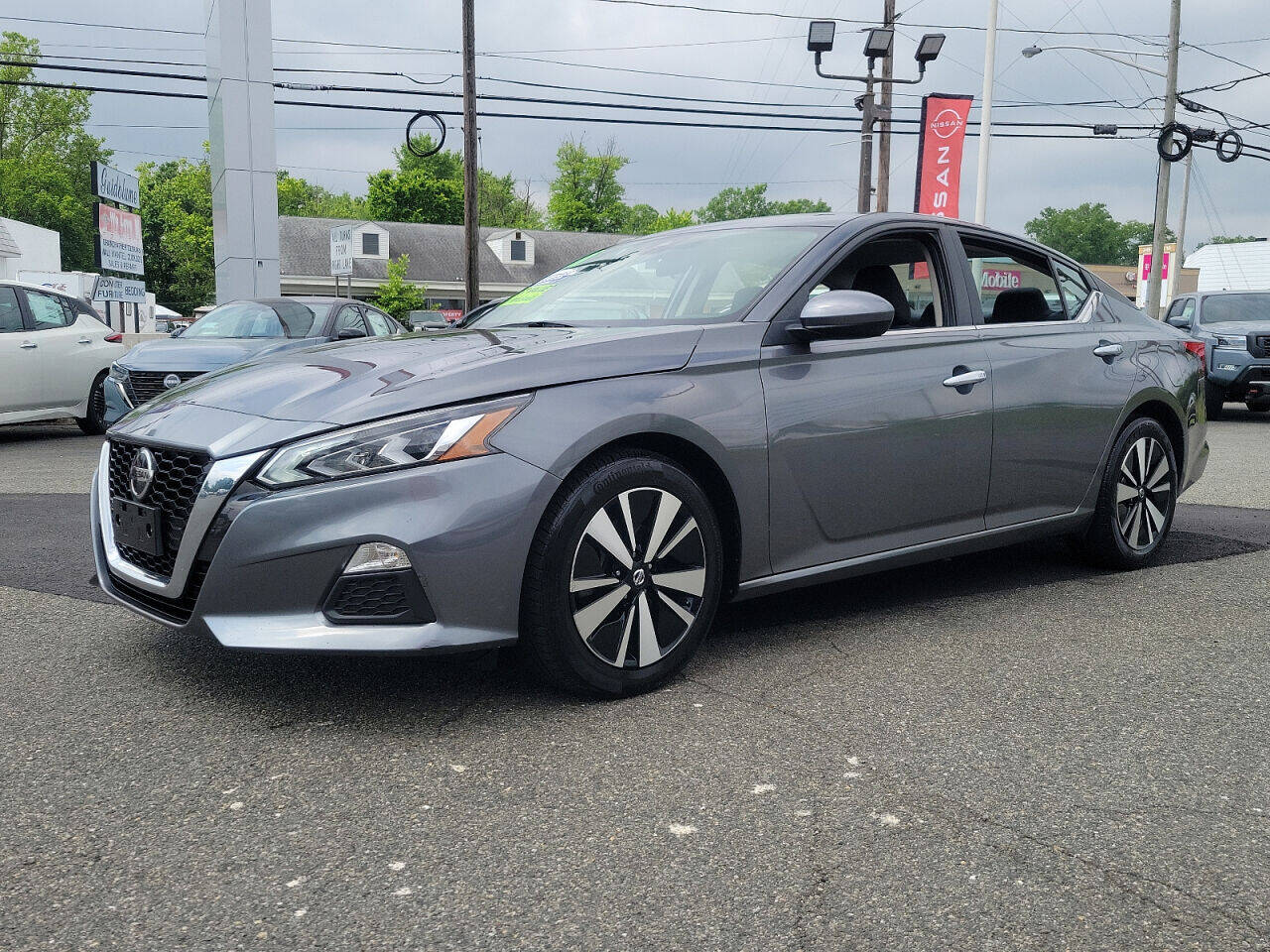 2021 Nissan Altima for sale at HILLTOP NISSAN in East Hanover, NJ