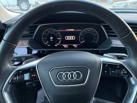 2019 Audi e-tron quattro Premium Plus