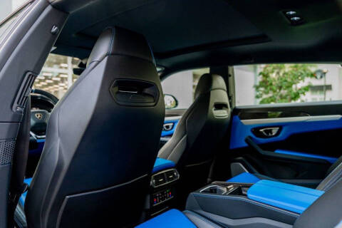 2020 Lamborghini Urus