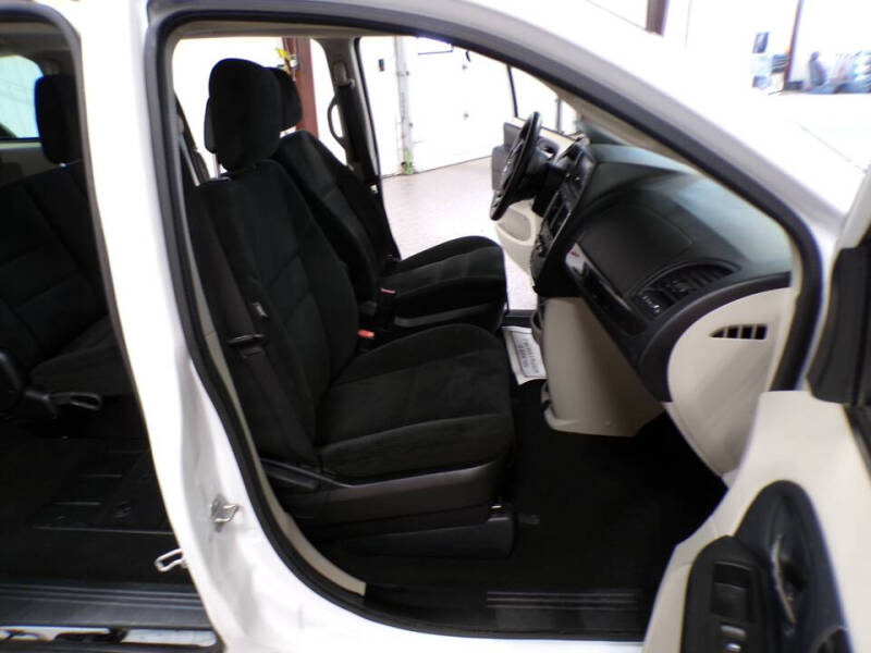2016 Dodge Grand Caravan American Value Package