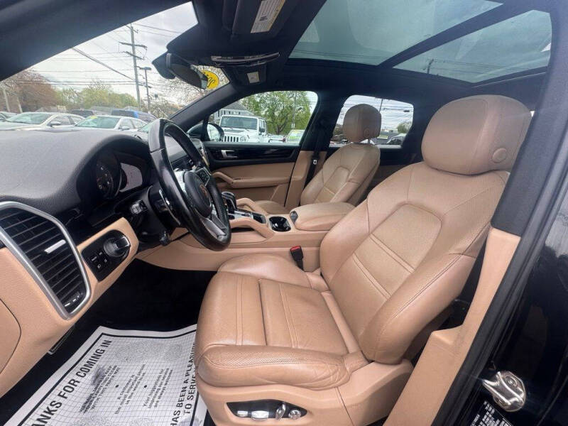 2019 Porsche Cayenne S