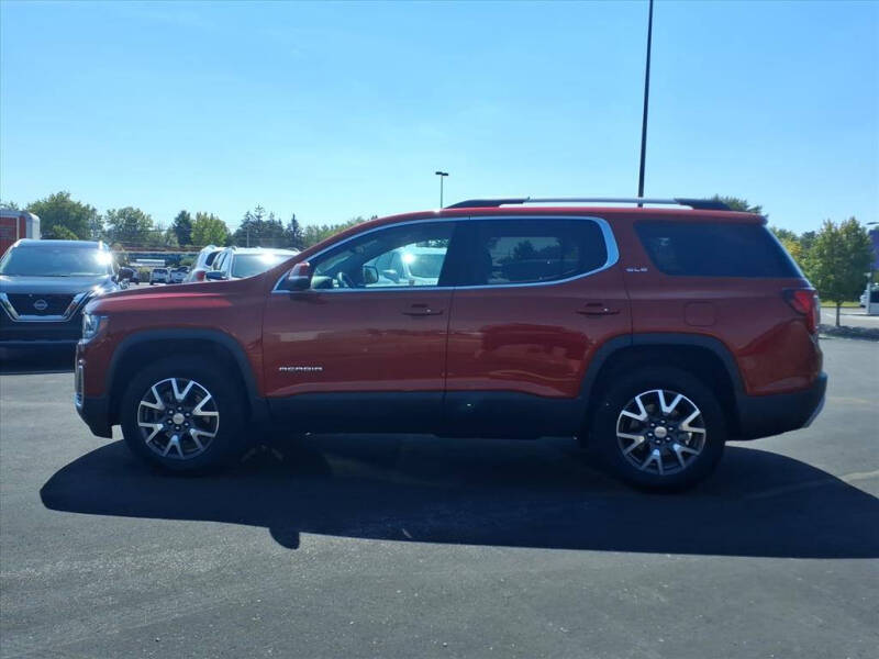 2023 GMC Acadia SLE